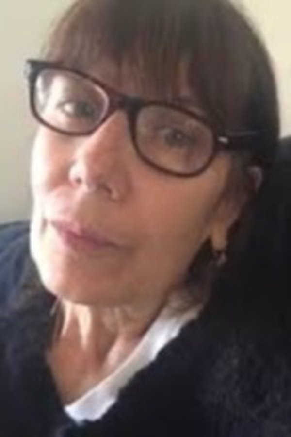 Lisa Rinzler's headshot