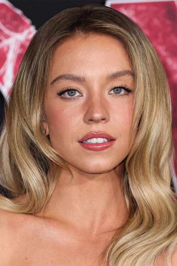 Sydney Sweeney's headshot