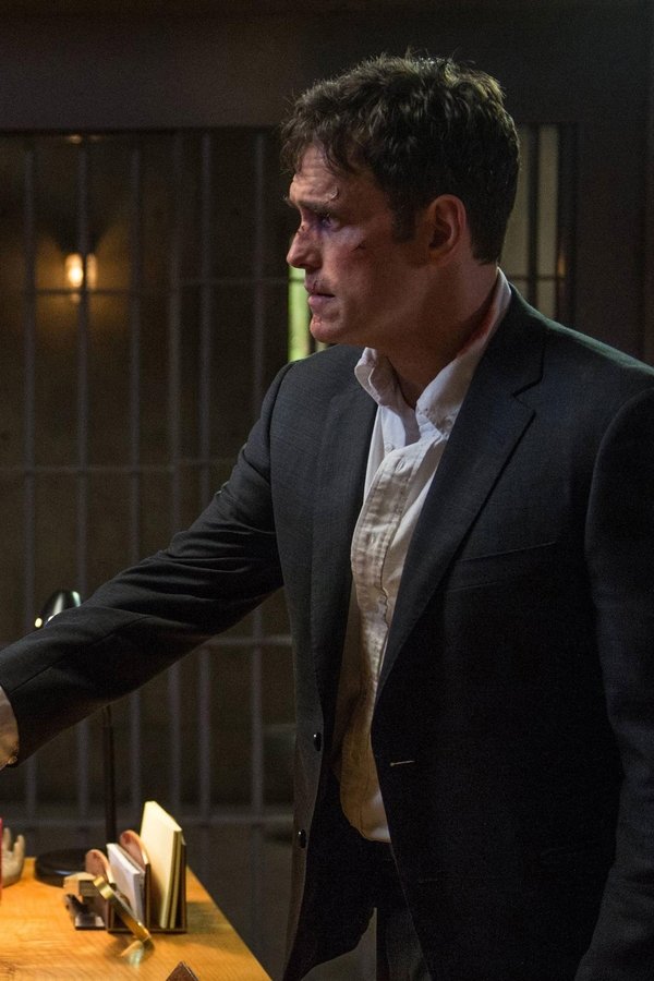 Wayward Pines – S01E01 – Dove il paradiso è di casa