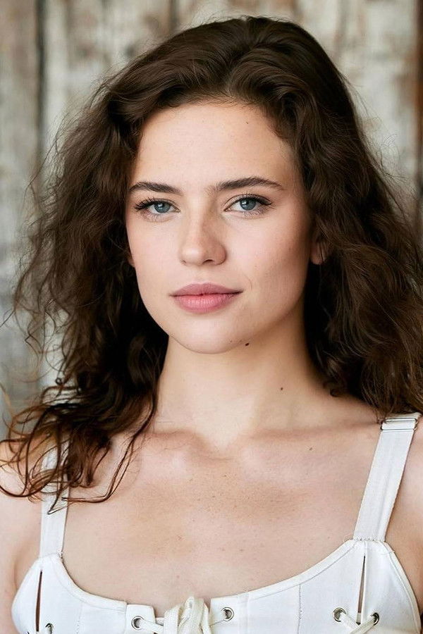 Faith West's headshot