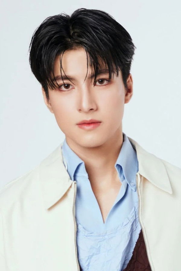 Nattapat Nimjirawat's headshot