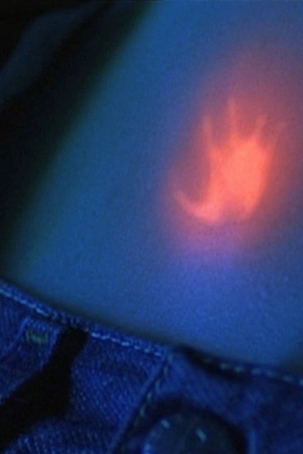 Roswell – S02E19 – Fiocco azzurro
