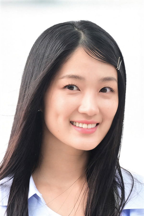 Kim Hye-yoon's headshot