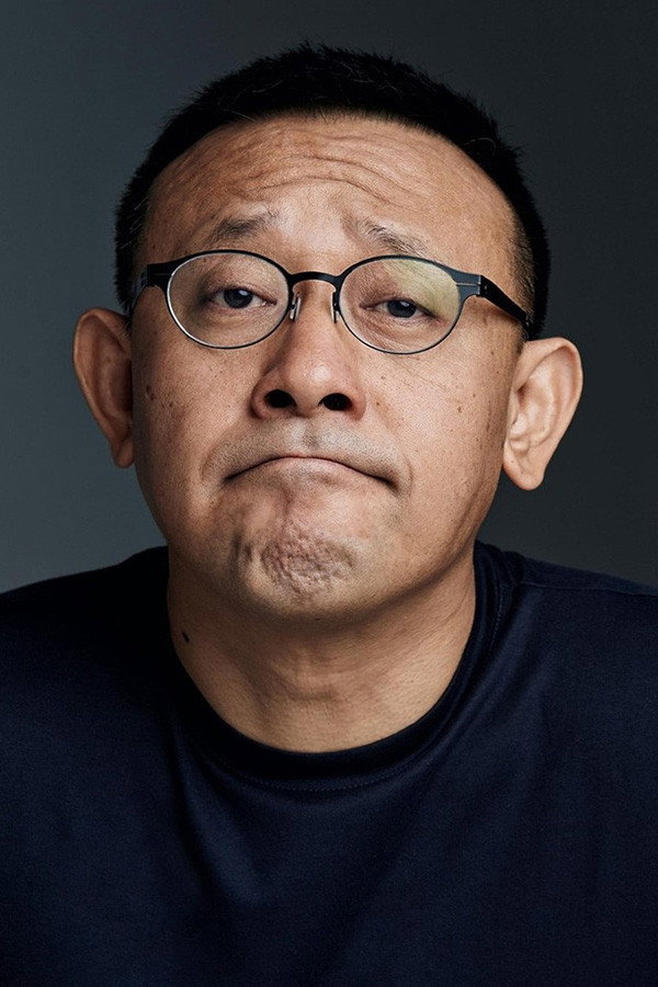 Jiang Wen's headshot