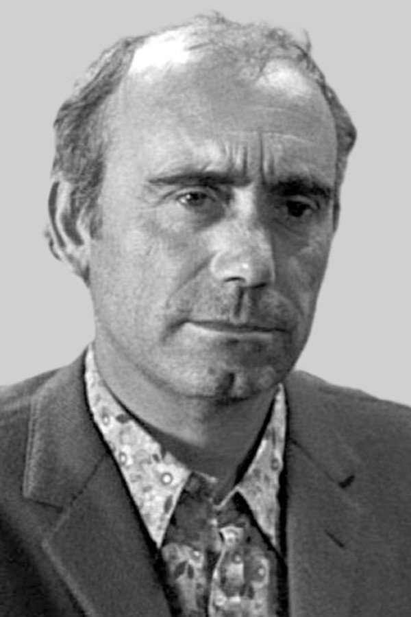 Paul Crauchet's headshot