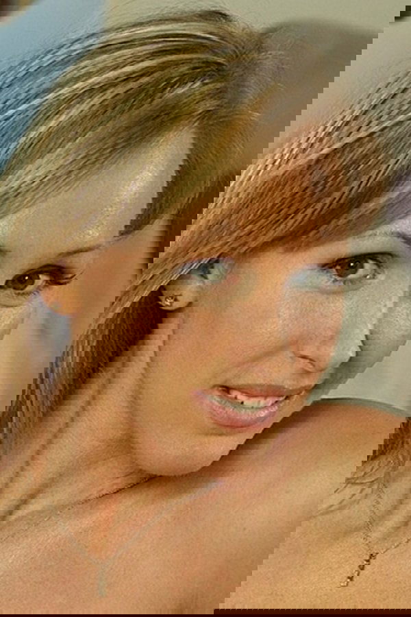 Sandy Lee