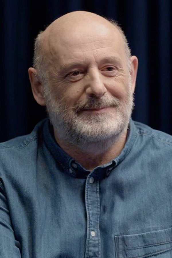 Carlos de Hita's headshot