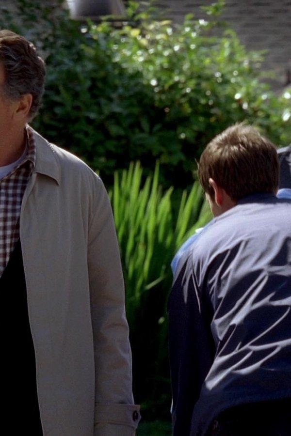 Fringe – S02E01 – Un nuovo giorno nella vecchia città