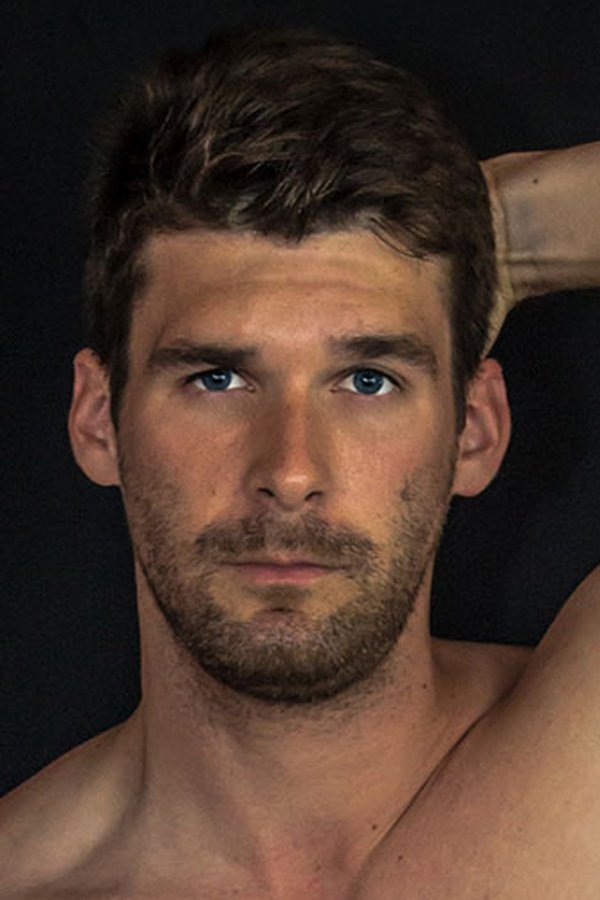 Dustin Holloway