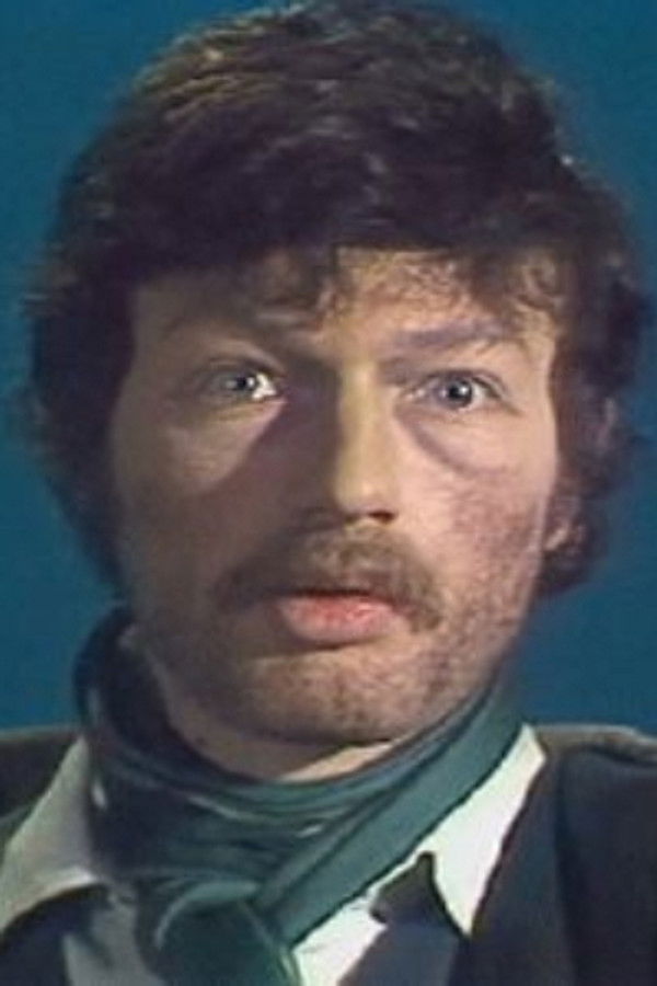 Roman Kozak's headshot