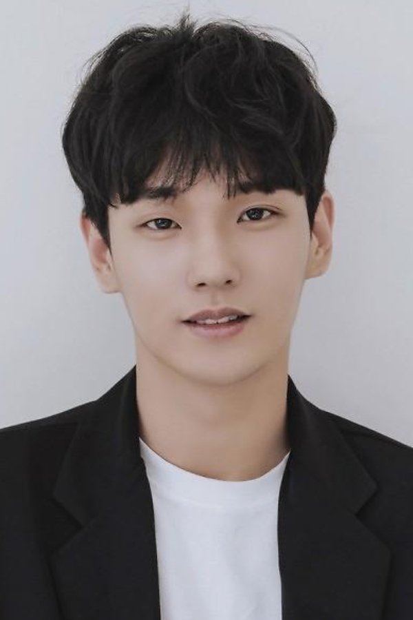 Shin Jae-hwi's headshot