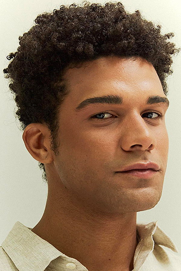 Lucas Leto's headshot