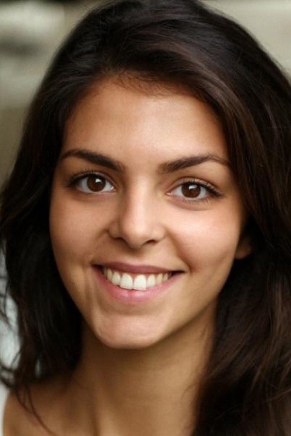 Olivia Dean's headshot