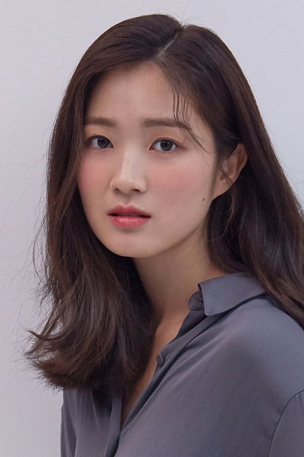Kim Hye-yoon's headshot