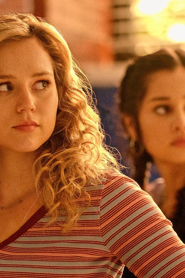 Stargirl – S02E01 – Capitolo Uno