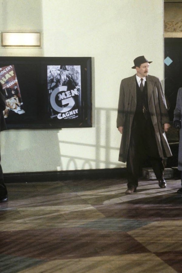Poirot – S02E07 – L’appartamento a buon mercato