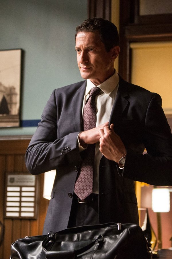Grimm – S03E06 – Storie che raccontiamo ai nostri ragazzi