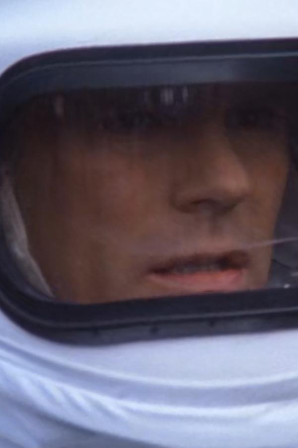 MacGyver – S03E11 – La morte caduta del cielo