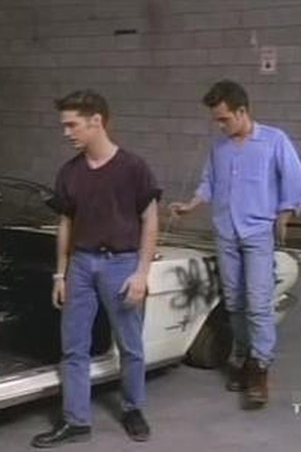 Beverly Hills 90210 – S02E15 – Episodio 15
