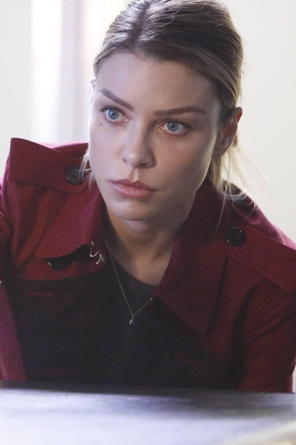 Lucifer – S02E02 – Le bugie hanno le gambe, sebbene nude, corte