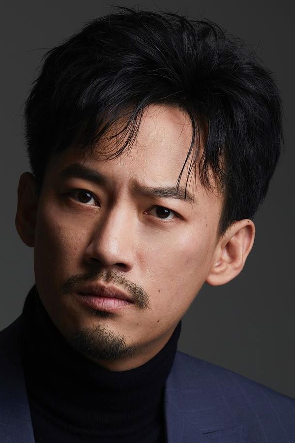 Xue Wenjun's headshot