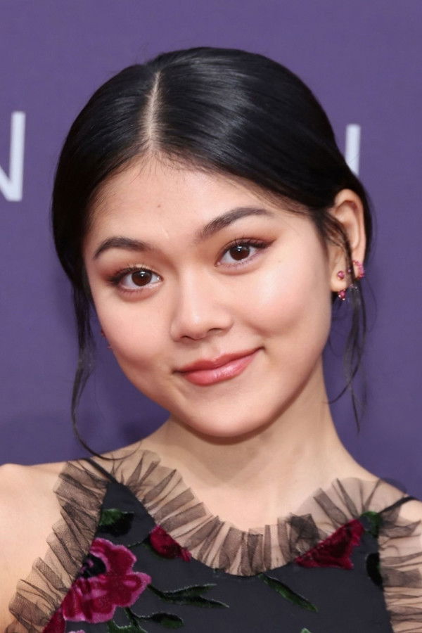 Momona Tamada's headshot