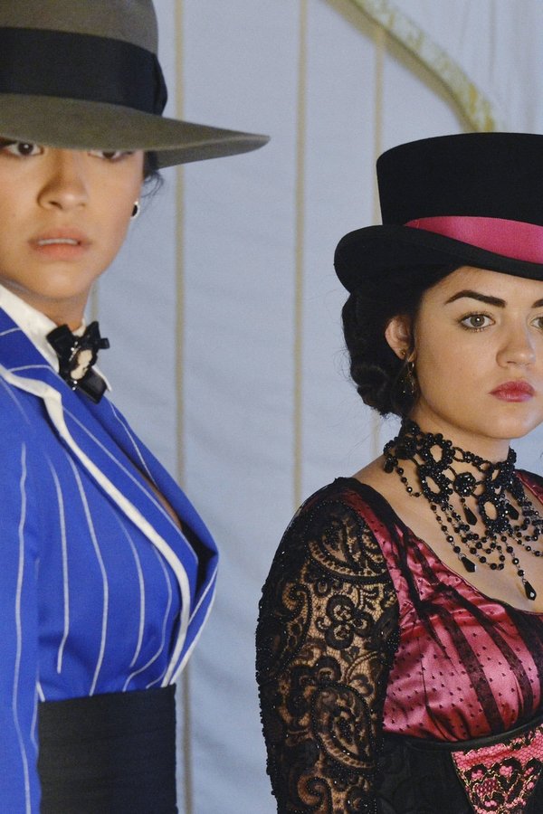 Pretty Little Liars – S04E13 – La ragazza sul pullman