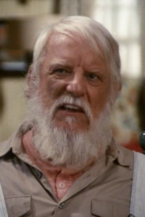 Hazzard – S07E11 – Evasi invadenti