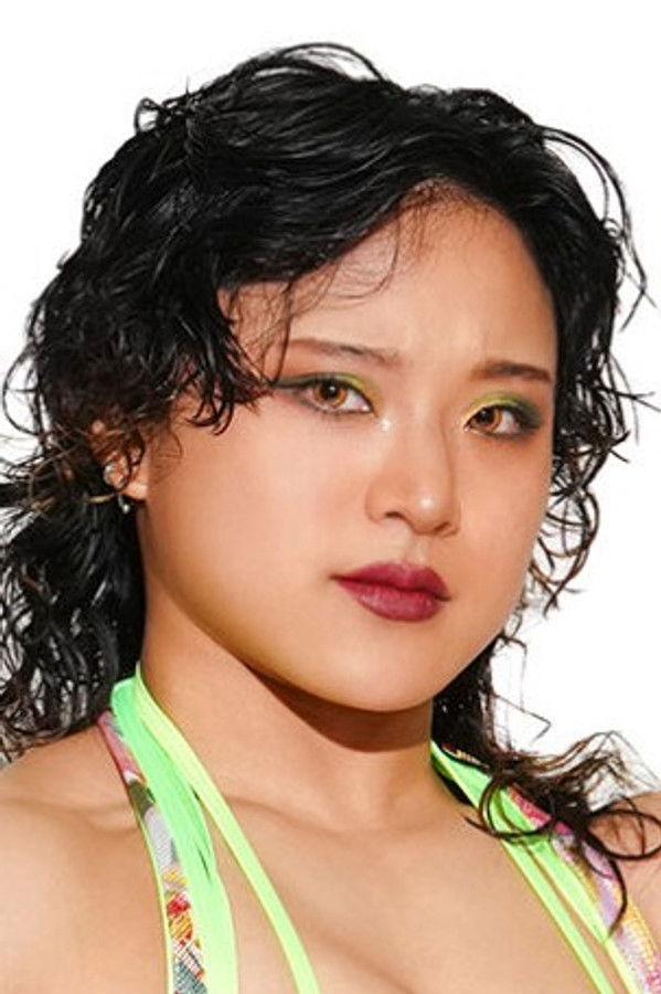 Saya Iida's headshot