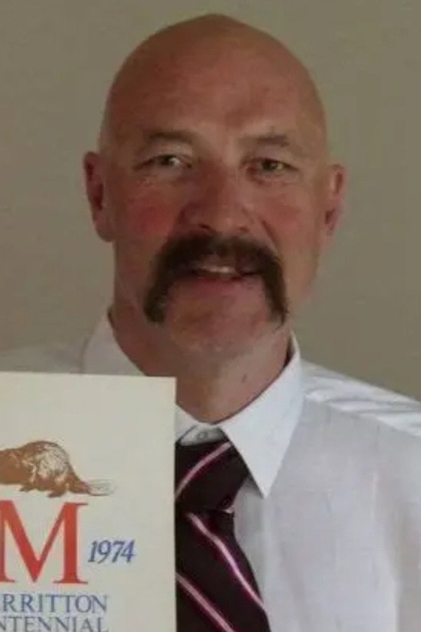 Garry Robbins's headshot