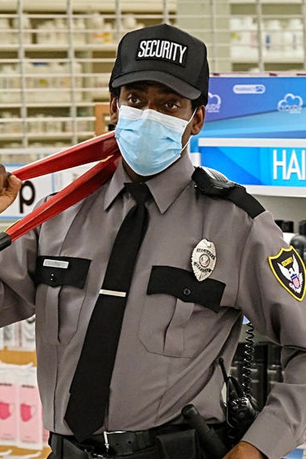 Superstore – S06E05 – Pizza party
