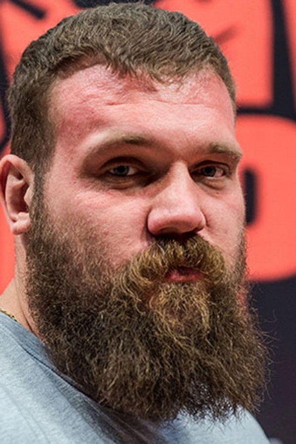 Kirill Sarychev's headshot