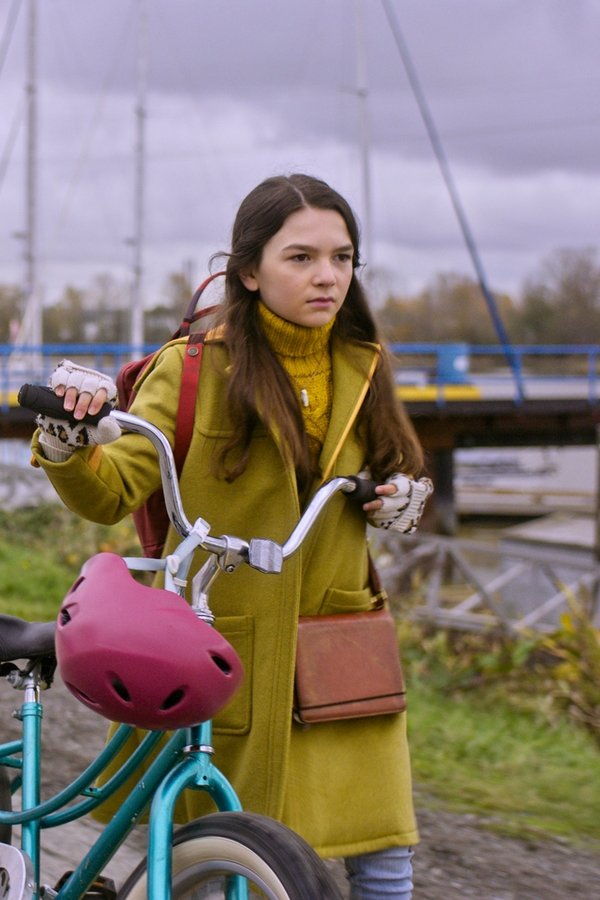 Home Before Dark – S02E01 – Episodio 1