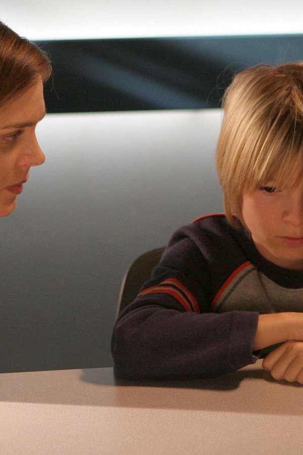 Bones – S01E05 – Il bambino nel prato