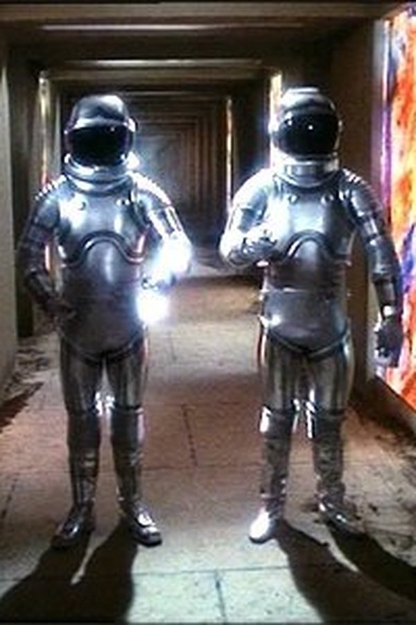 Spazio 1999 – S01E09 – La missione dei Dariani
