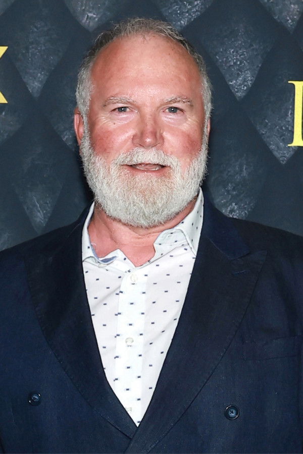 Kevin De La Noy's headshot