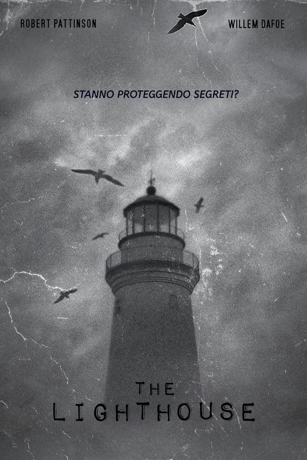 Sul finire dell’Ottocento, su una remota isola al largo della costa del New England, due guardiani del faro rimangono intrappolati e isolati a causa di una tempesta apparentemente senza fine. Finiscono così con l’ingaggiare una battaglia contro la propria volontà, mentre aumentano le tensioni a causa delle forze eccessive e misteriose (reali o meno) che li circondano…