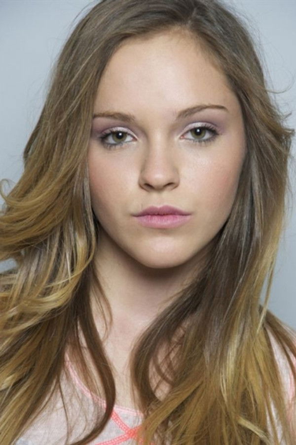 Elisa Drabben's headshot