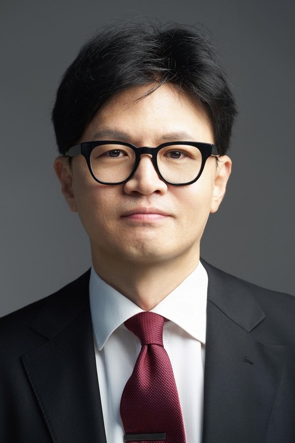Han Dong-hoon's headshot