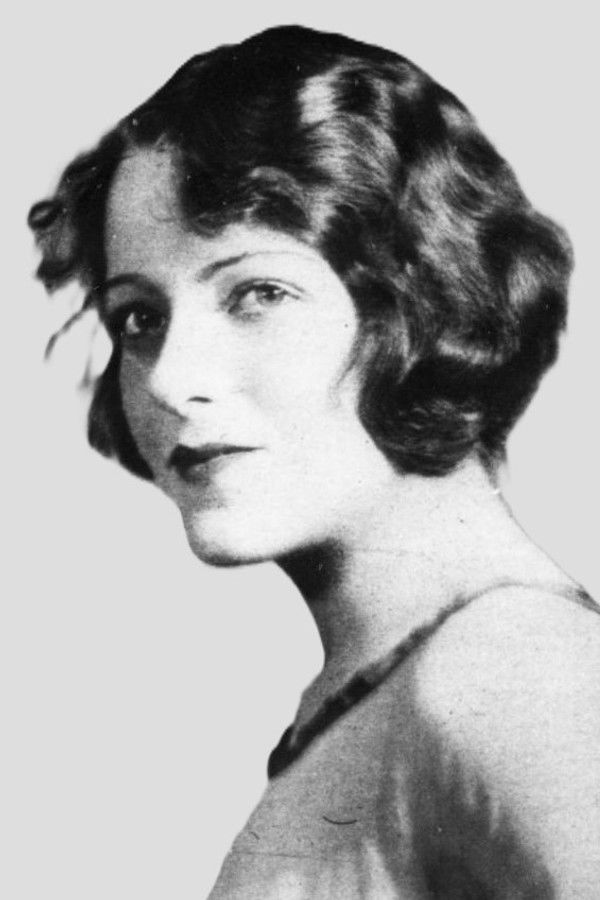 Shirley Warde's headshot