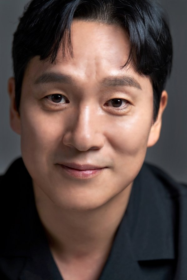 Lee Ju-won's headshot
