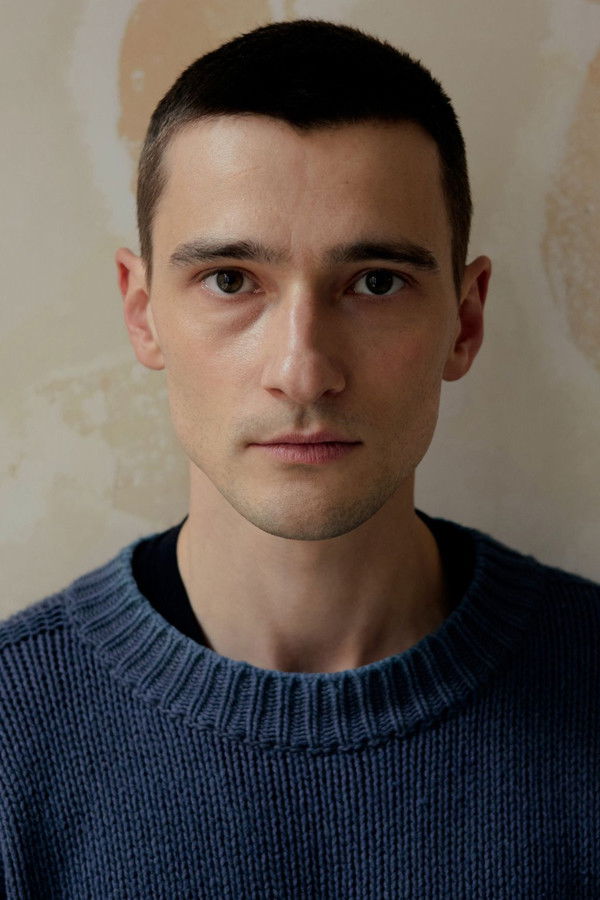 Sebastian Schneider's headshot