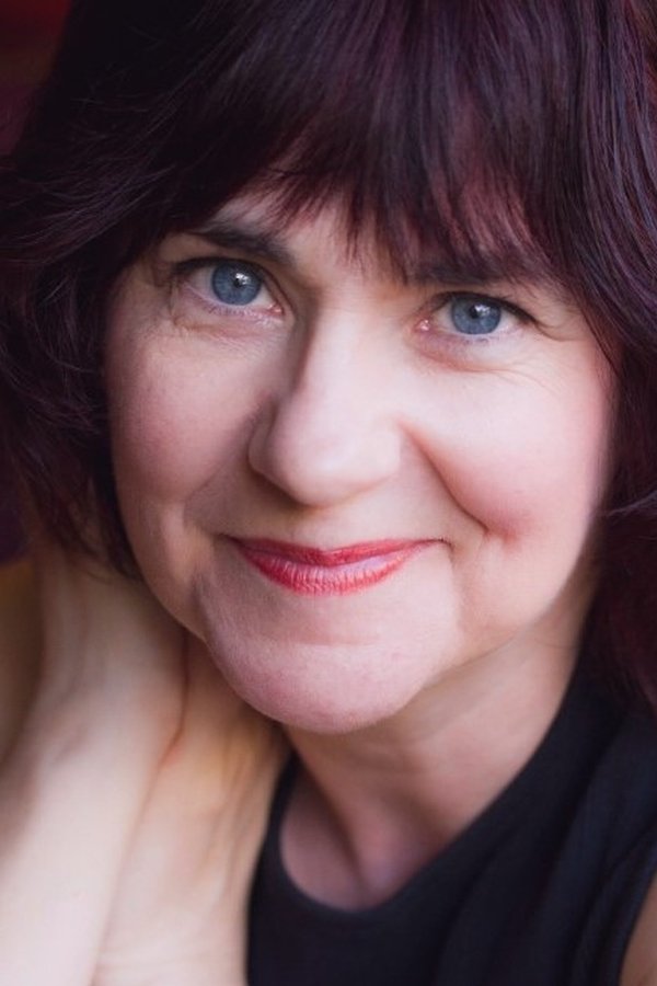 Ruth Arnold