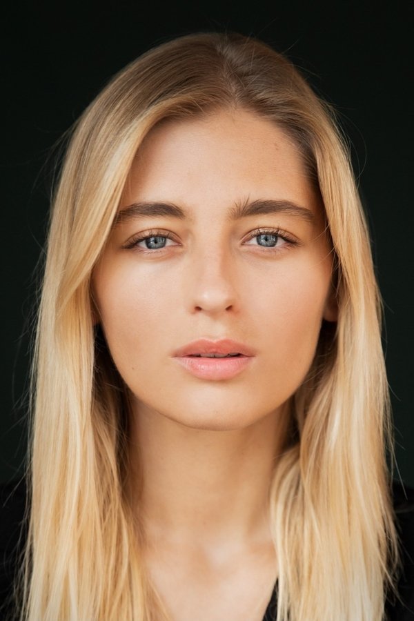 Oksana Tkach's headshot