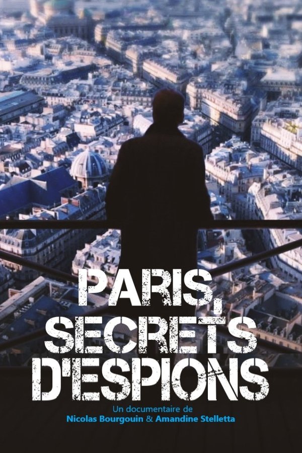 Depuis la fin du XIXe siècle, Paris serait la capitale mondiale de l'espionnage, abritant entre 10 000 et 15 000 agents secrets. Les espions russes, chinois, américains et israéliens, mais aussi turcs, s'y sentent à l'aise pour mener leurs opérations sans trop de risques d'être dérangés. Ils sont les acteurs offensifs de la guerre de l'ombre qui se joue dans les institutions internationales, les ambassades, les palaces et les lieux les plus inattendus. Intimidation, corruption, séduction et parfois 