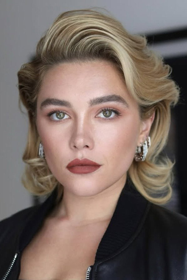 Florence Pugh's headshot