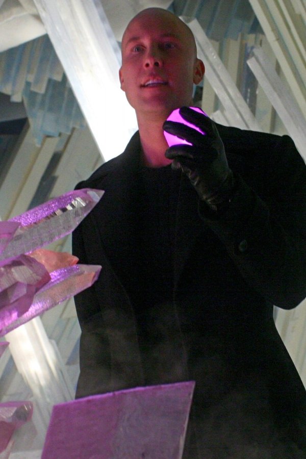 Smallville – S07E20 – Episodio 20