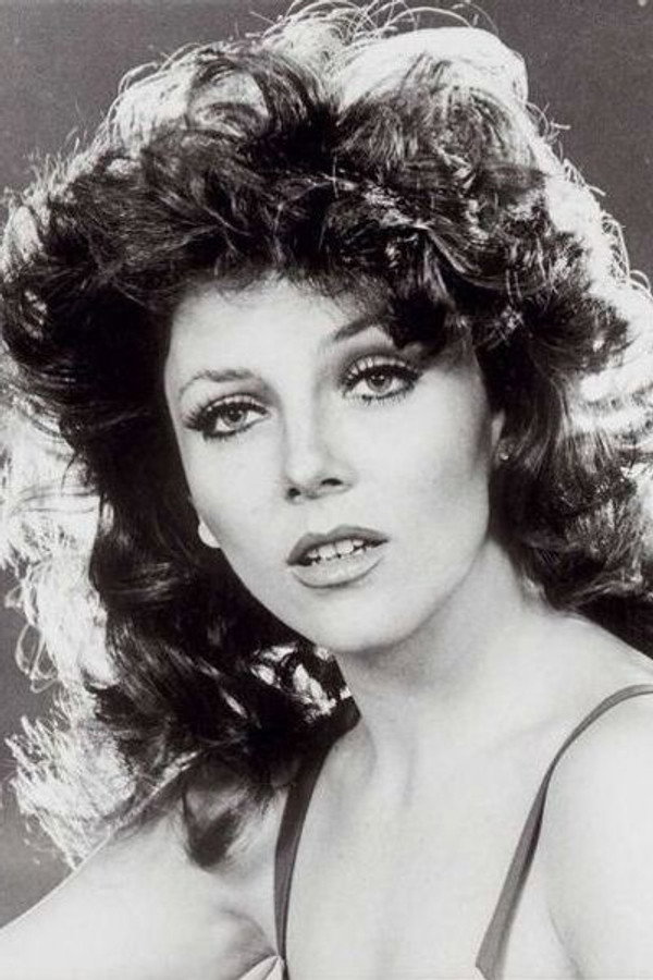 Verónica Castro's headshot