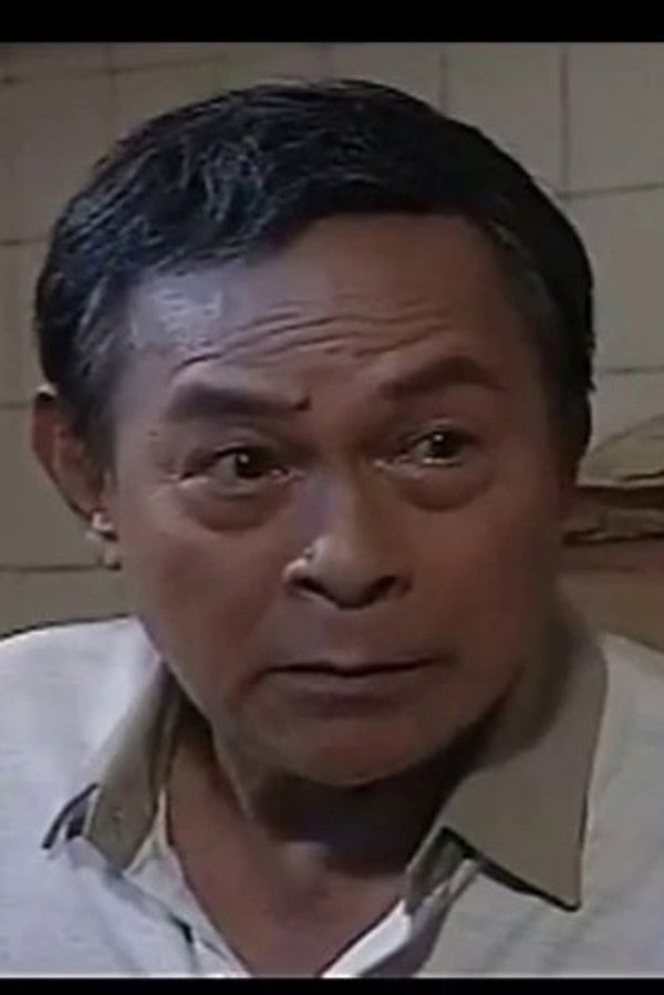 Ruben Rustia's headshot