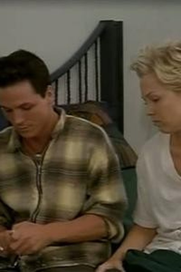 Beverly Hills 90210 – S06E18 – Episodio 18